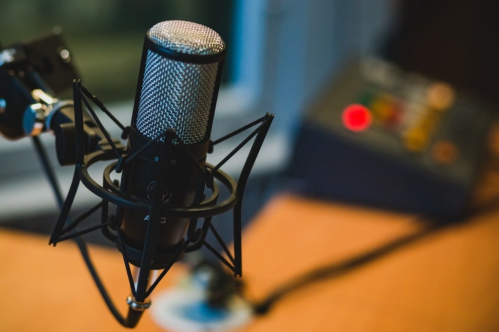 Découvrez l'impact de l'intelligence artificielle sur la voix monocorde